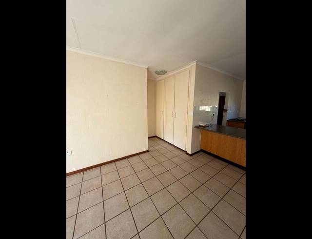 3 BEDROOM TOWNHOUSE FOR SALE IN KAMEELDORINGPARK